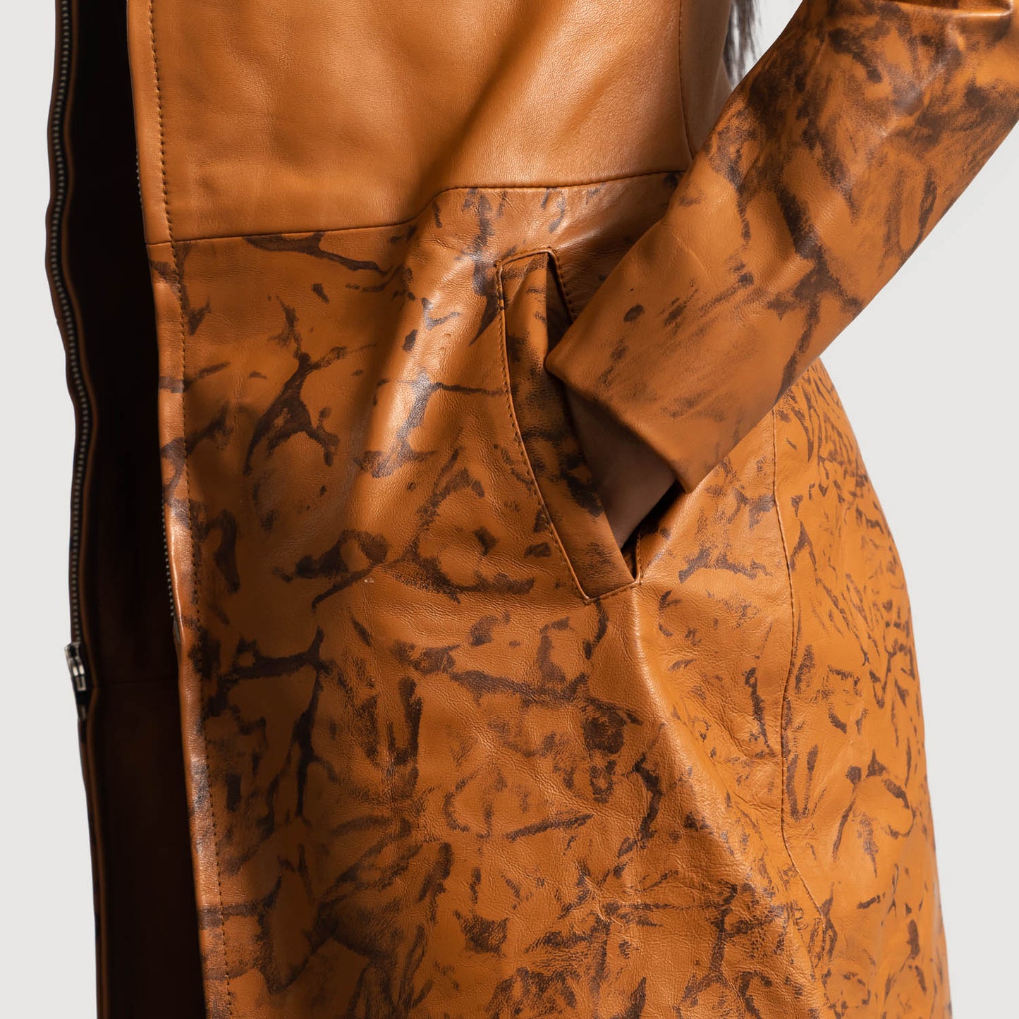 Sandy Tan Dye Leather Coat SH548