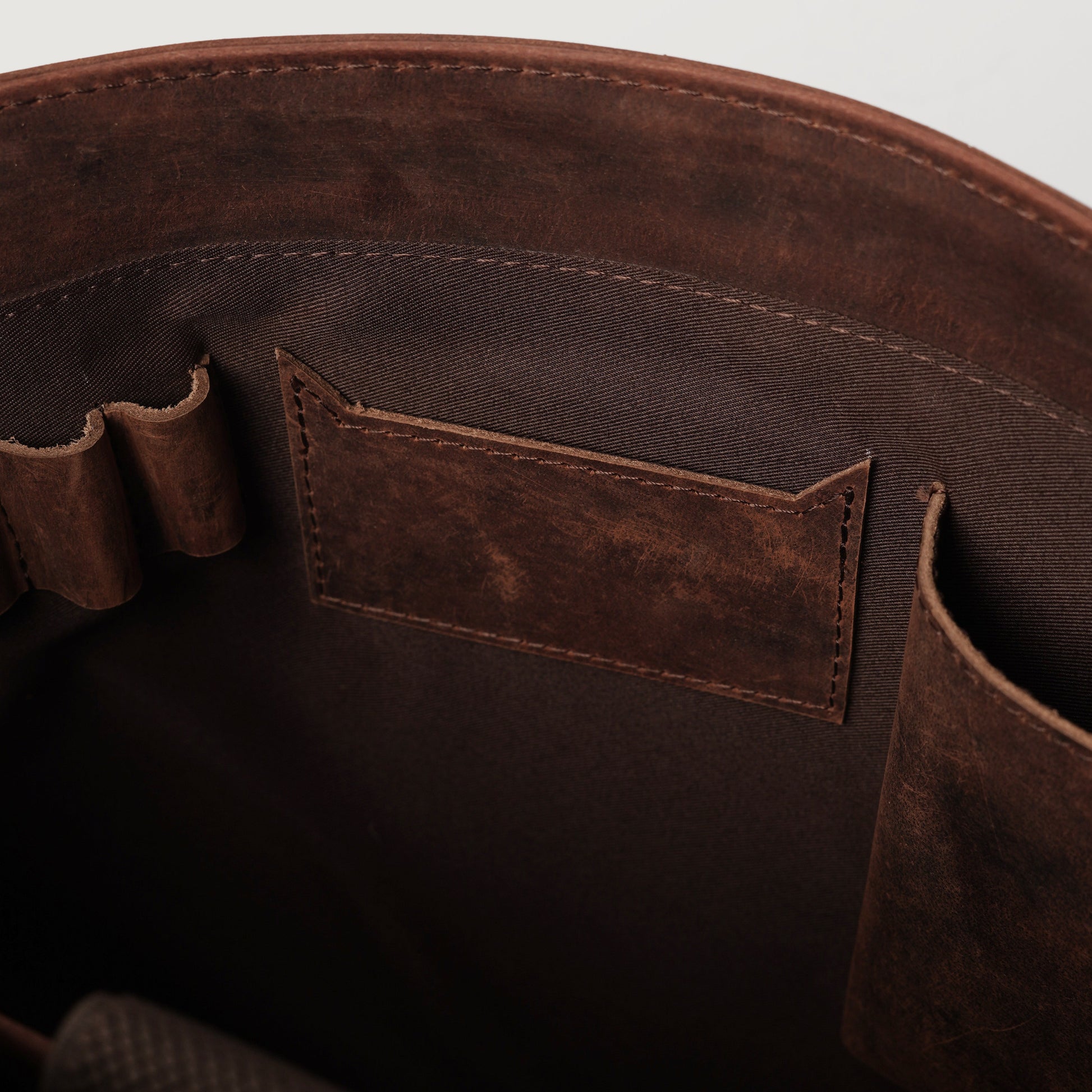 The Carismatico Vintage Distressed Brown Leather 