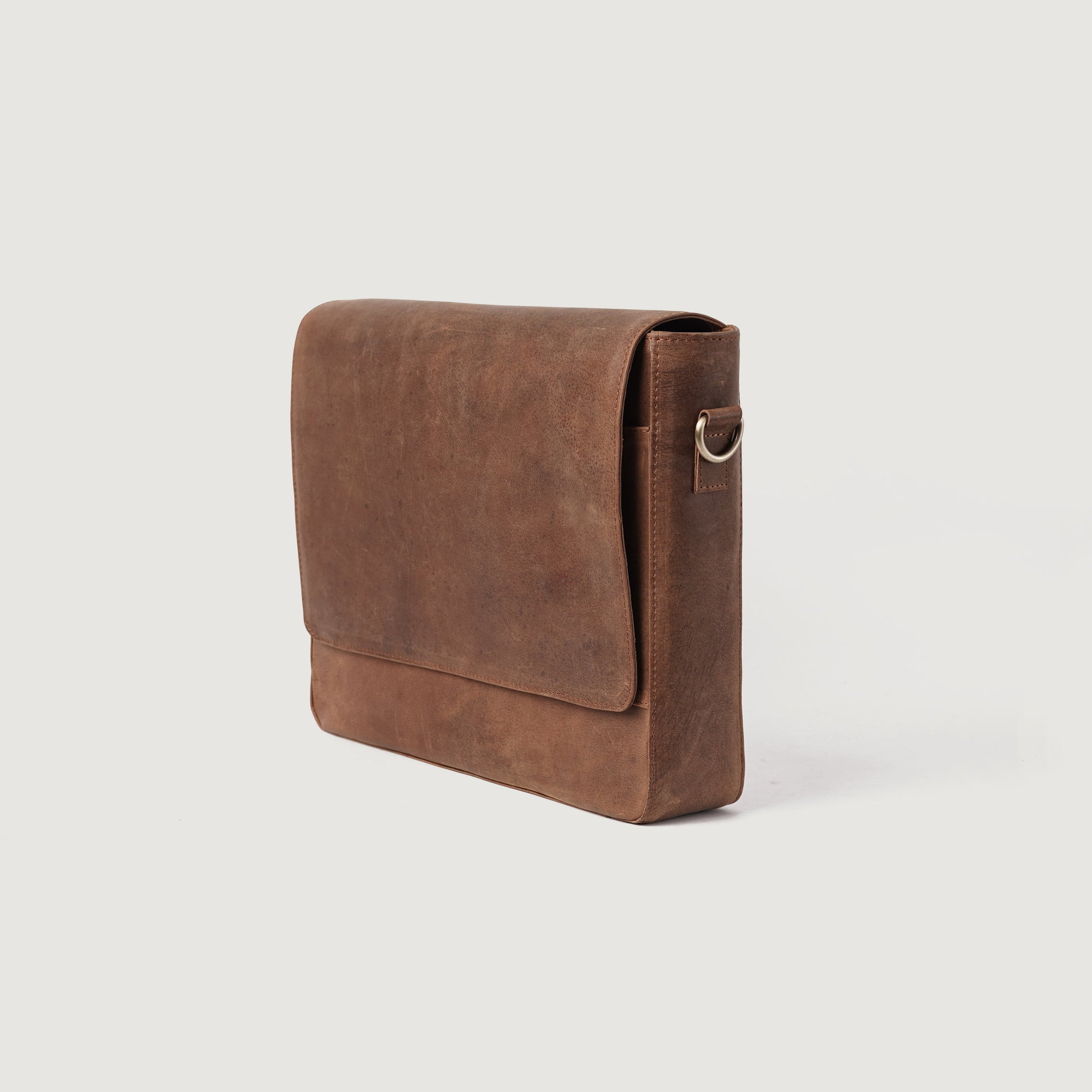 The Carismatico Vintage Tan Brown Leather