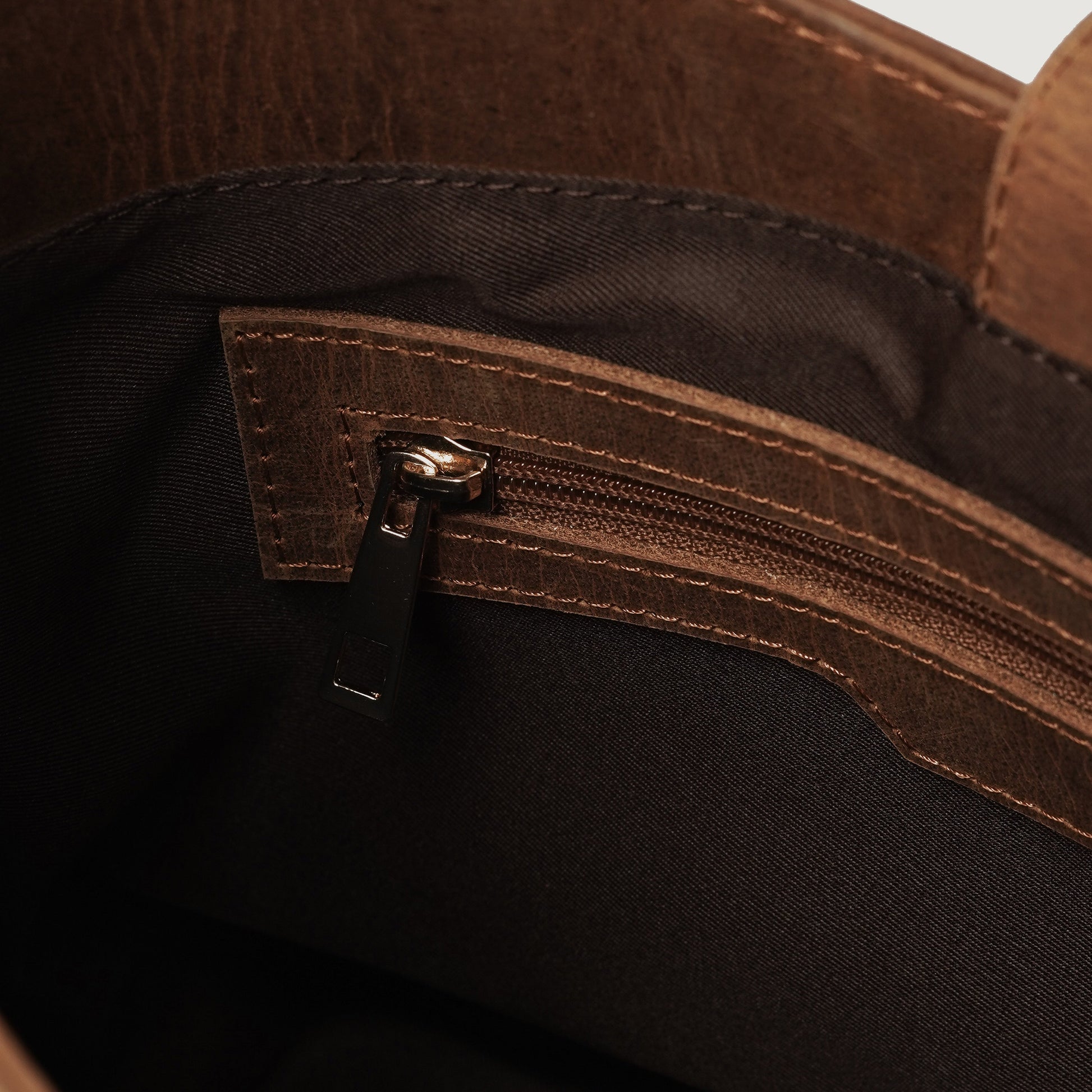 The Stefani Vintage Tan Brown Leather